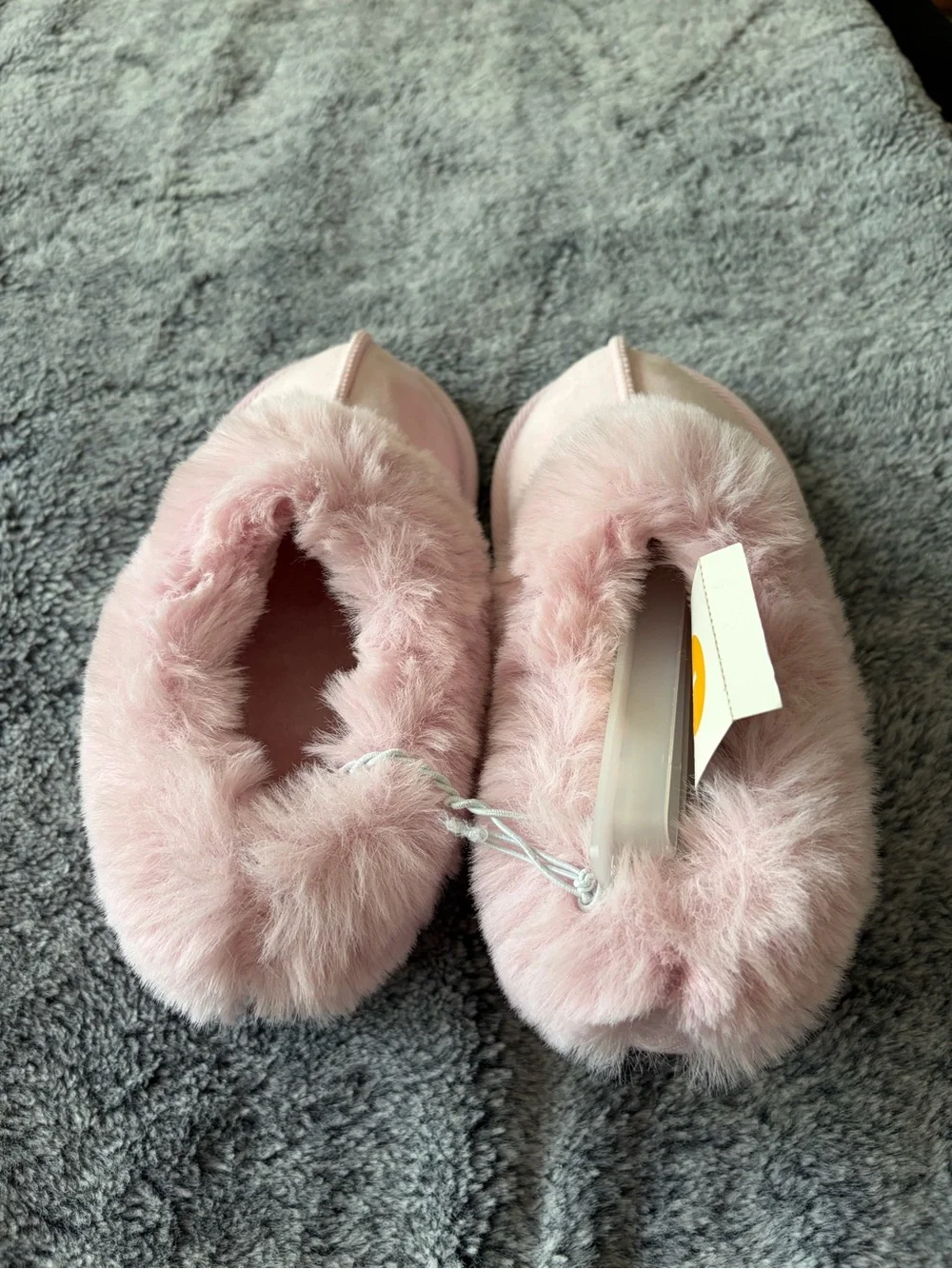 Cat & Jack Light Pink Faux Fur Cuff Slip-On Slippers for Kids